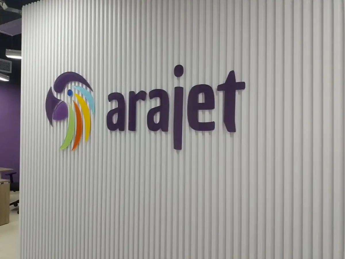 Fachadas, Letreros, Vallas y Monolitos - 5